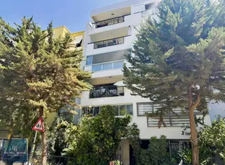 Bostanlıda Tadilatlı Asansörlü Okullara Yakın 3+1 Kiralık