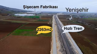 Emre Çevik'den Yenişehir Şişecam Fabrikası Yanında 2263m2 Tarla