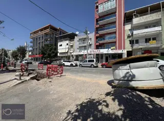 Osmangazi Cadde Üstü İyi Lokasyonda Köşe Başı 598 M2 Arsa+ev