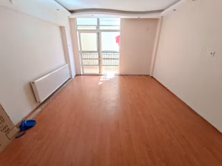 Ata Caddesi Ve Durupark Yakını 3+1 Bakımlı Kiralık Daire