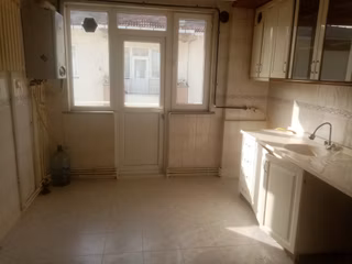Balıkesir Bahçelievler De Demirdağ Emlak Tan Kiralık 3+1 Kombili Daire.