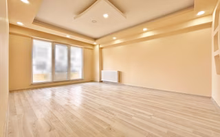 Arden Yapı'dan İskanlı Kombili Ön Cephe Site İçi Kiralık 2+1 !!!