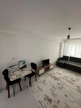 **komisyon İndirimli**merkez Konumda 1+1 Yeni Eşyalı Daire