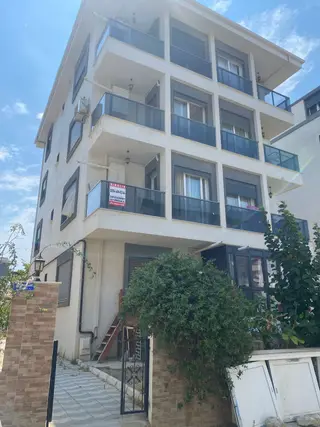 Çolakibrahimbey Mahallesinde Eşyalı Kiralık 1+1