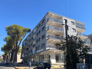 İsabeyli'de Cadde Manzaralı Sıfır 3+1 Daire | 130 M² | 3. Kat