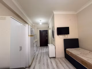 Remax Desıgn Kampüs Yolunda Kiralık 1+0 Daire