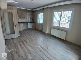 Bizim Emlak'tan Kırklarsırtı'nda 3+1 D.gazlı Arakat Kiralık Daire