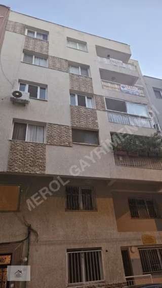 Alaybey'de İzban Ve Katlı Otopark Karşısı 3+1 Kiralık Daire