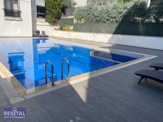 Balat'da Havuzlu 3+1 125 M2 Kiralık Daire