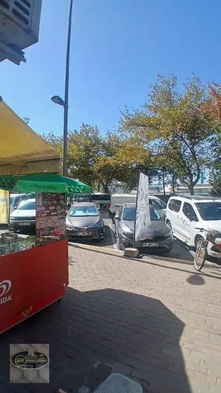 Bandırma Çarşı Merkezde Satılık İçinde Kiracısı Olan Büro Yada Dükkan