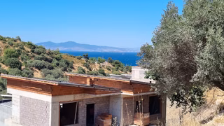 Yeni Foça Cumhuriyet Mah. Deniz Manzaralı Satılık 333 M2 Arsa