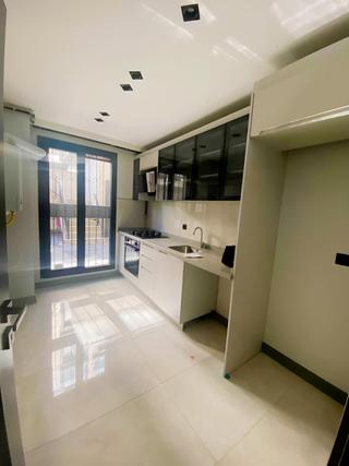 Ambarlıda İlkokul Yanı 2+1 1 Yıllık Site İçi Kiralık
