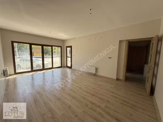 Gölcük Toki Sivritepe Konutlarında 2+1 Yüksek Giriş Daire
