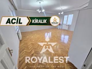 Royalest'ten Tramvaya Yakın Bakımlı 2 Cam Balkonlu Geniş 3+1