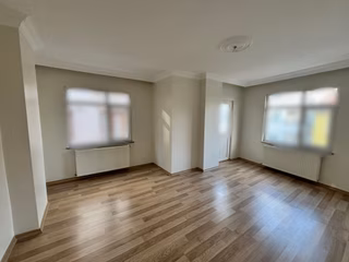 Çekmeköy Merkez Mh. Ulaşımı Kolay, Geniş 3+1 Kiralık Daire