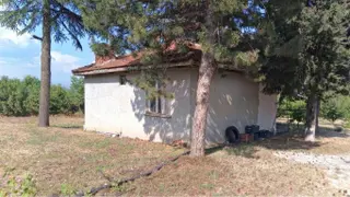 Barla Boyalıda Emsalsiz Ev Ve Arazi