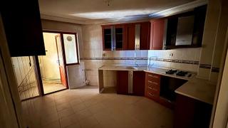 Keçiören İncirli Mahallesi'nde 3+1 | 110 M2 İskanlı Krediye Uygun Geniş Daire