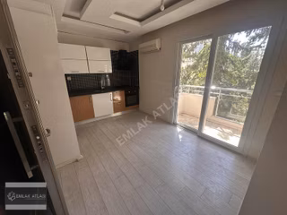 Şehitler Bulv Yakını İskanlı Krediye Uygun 1+1+balkon Yatırımlık