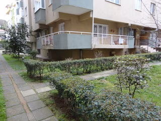 Maltepe Kiralık Daire İdealtepe Minibüse Yakın Siteiçinde 2+1
