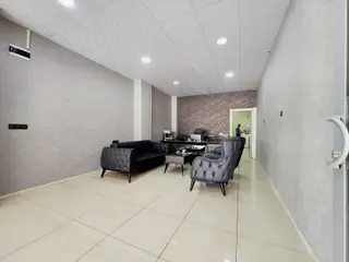 Kent Meydanında Satılık 82 M² Dükkan