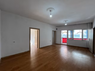 Gümüşpalada Sağlık Ocak Ve Okul Yakını Ara Kat 2+1 Kiralık Daire