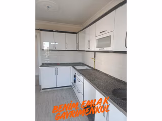 Benim Emlak'tan Efendi Mahallesinde 2+1 Kiralık Daire