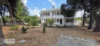 Avşa Adası Deniz Mah 8+2.villa Avşa Değirmenardında Denize 200metre Müstakil 1943m2 Arsa İçinde