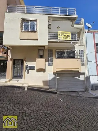 Korutürk Mah. 3 Katlı Kapalı Garajlı 350m2 Müstakil Ev