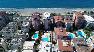 Alanya Mahmutlar'da Satılık Site İçi 2+1 Eşyalı Denize Sıfır Daire