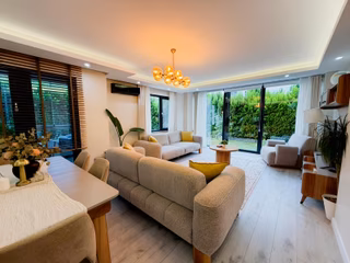 Balat'ta Geniş Ferah Bahçe Kullanımlı 3+1 Satılık Daire