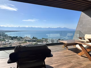 Kuşadası'nda Satılık Panoramik Deniz Manzaralı 3+1 Daire