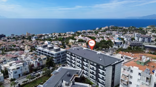 Kadınlar Denizi'nde Deniz Ve Şehir Manzaralı 2+1 Satılık Daire