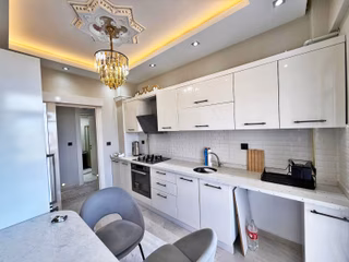 Fıstıklık'ta Açık Cephe Site İçi Arakat Bakımlı Geniş Oturm 3+1