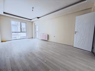 8.katlı Bölgesi Geniş Balkonlu 3+1 Site İçi Hazır Satılık Daire