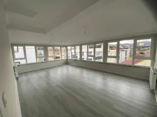 Şehir Merkezinde 2+1 140 M² Kiralık Daire
