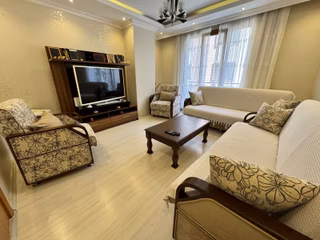 *çevrem* Gültepe'de Metrobüse Yakın Merkezi Konumda 2+1 85m²