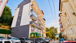 İzmit Merkeze Yürü Mesafesinde Ara Kat 2+1 Daire