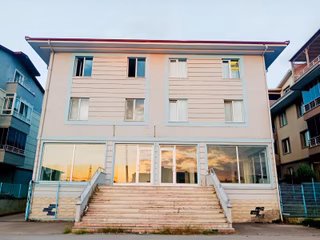 Turyap'dan Kartepe Uzunçiftlik'te Eşyalı 1+1 Kiralık Daire