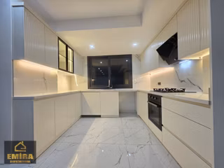 Göl Manzaralı Uğur Mumcuda 4+1 Acık Mutfak Full Lüks İşçilikli