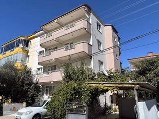 Plevne Mah. Karesi Caddesi Yanı Arakat Geniş (3+1) Kiralık Daire