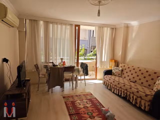 Dikili Eşyalı Kiralık 1+1 Daire İlçe Merkezin'de Ümmetoğlu Emlak