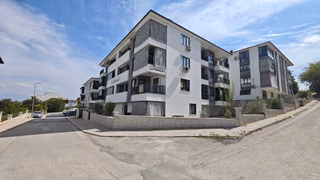 Nora'dan Şemikler'de Ara Kat 2 Yıllık Ebeveyn Banyolu 2+1 Kiralık Daire