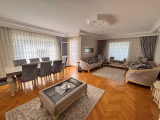 Büyükçekmece Turgut Özal Bulvarın'da 4+2 Dubleks Satılık Daire