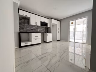 Güney Cephe 2.katta 3+1 120 M2 Çift Banyolu Geniş Balkonlu Çift Asansörlü İskanlı Sıfır Daire