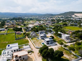 Menderesde Satılık 300 M2 Elektrik-su Hazır Bahçeler