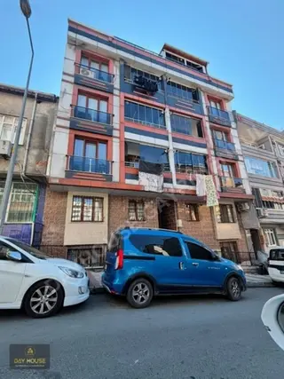 Day House'den Acil Satılık 8 Yaşında Bahçe Kat Krediye Uygun