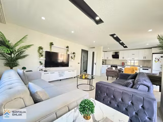 Antalya Muratpaşa'da Satılık 2+1 Lüks Daire, 110m², Merkezi Konu