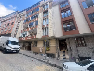 Bilgin Emlaktan Karadeniz Mahallesinde 10 Yıllık Satılık 2+1 Daire