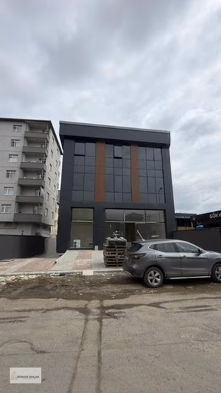 Ataşehir Ferhatpaşada İyi Lokasyonda 1.160m2 Kiralık Komple Bina