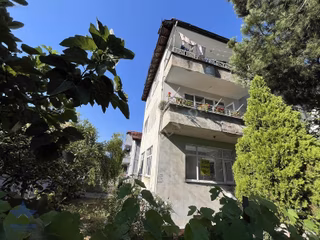 Valilik Ve Adliye Yakını Satılık 3+1 Daire 145m²